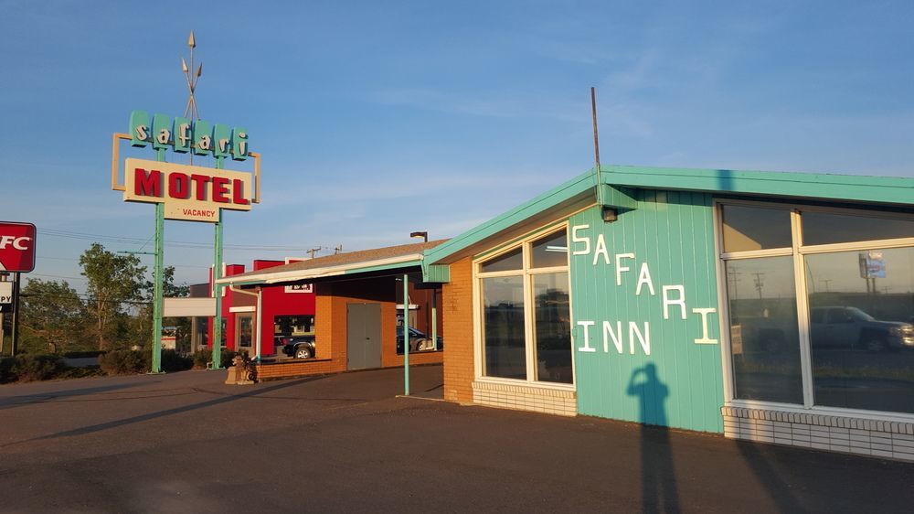Safari Inn Motel 스위프트커런트 외부 사진