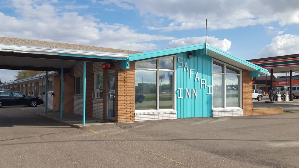 Safari Inn Motel 스위프트커런트 외부 사진